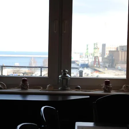 Noclegwgdyni24 דירה